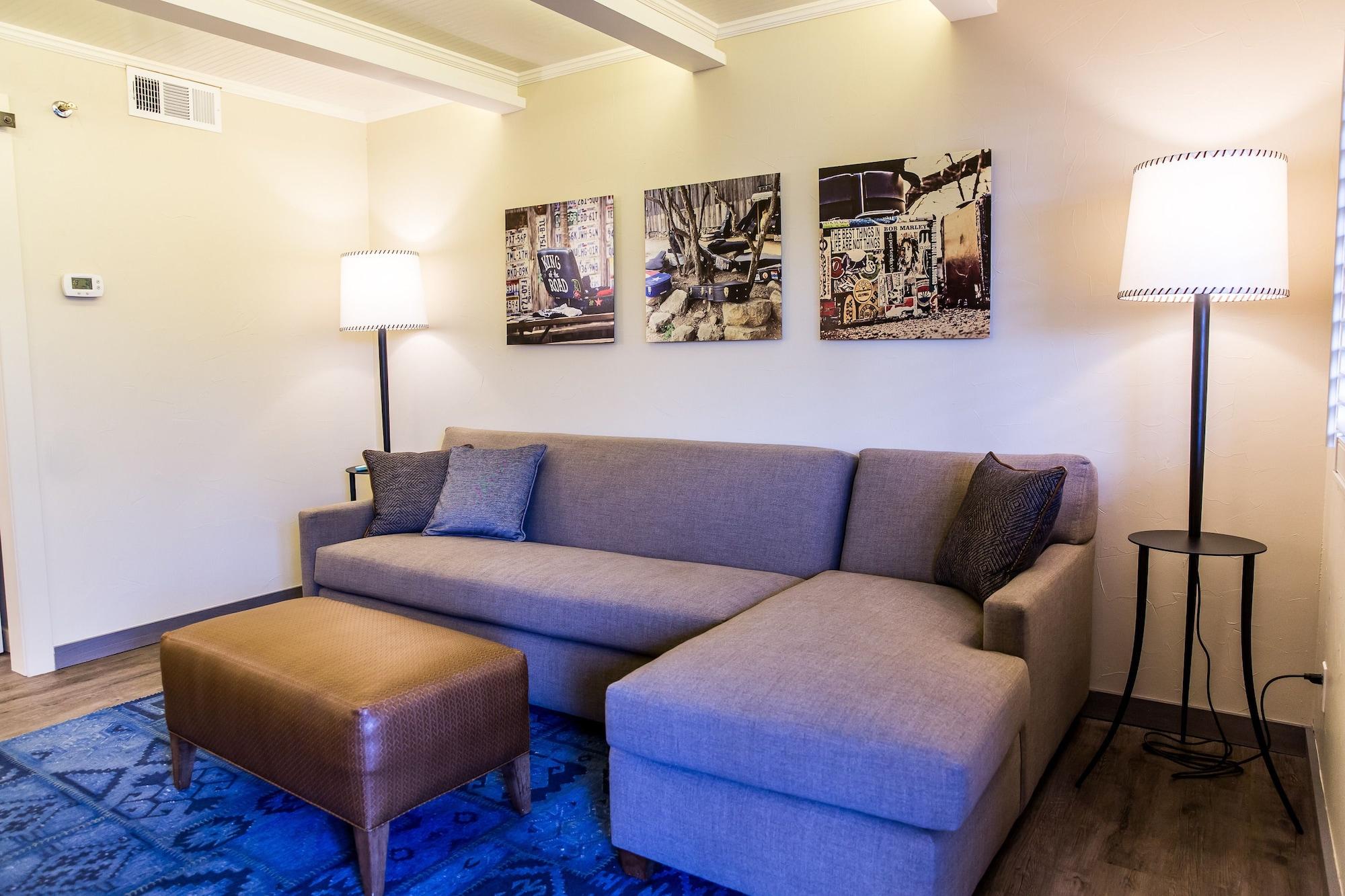 Fredericksburg Inn And Suites Extérieur photo