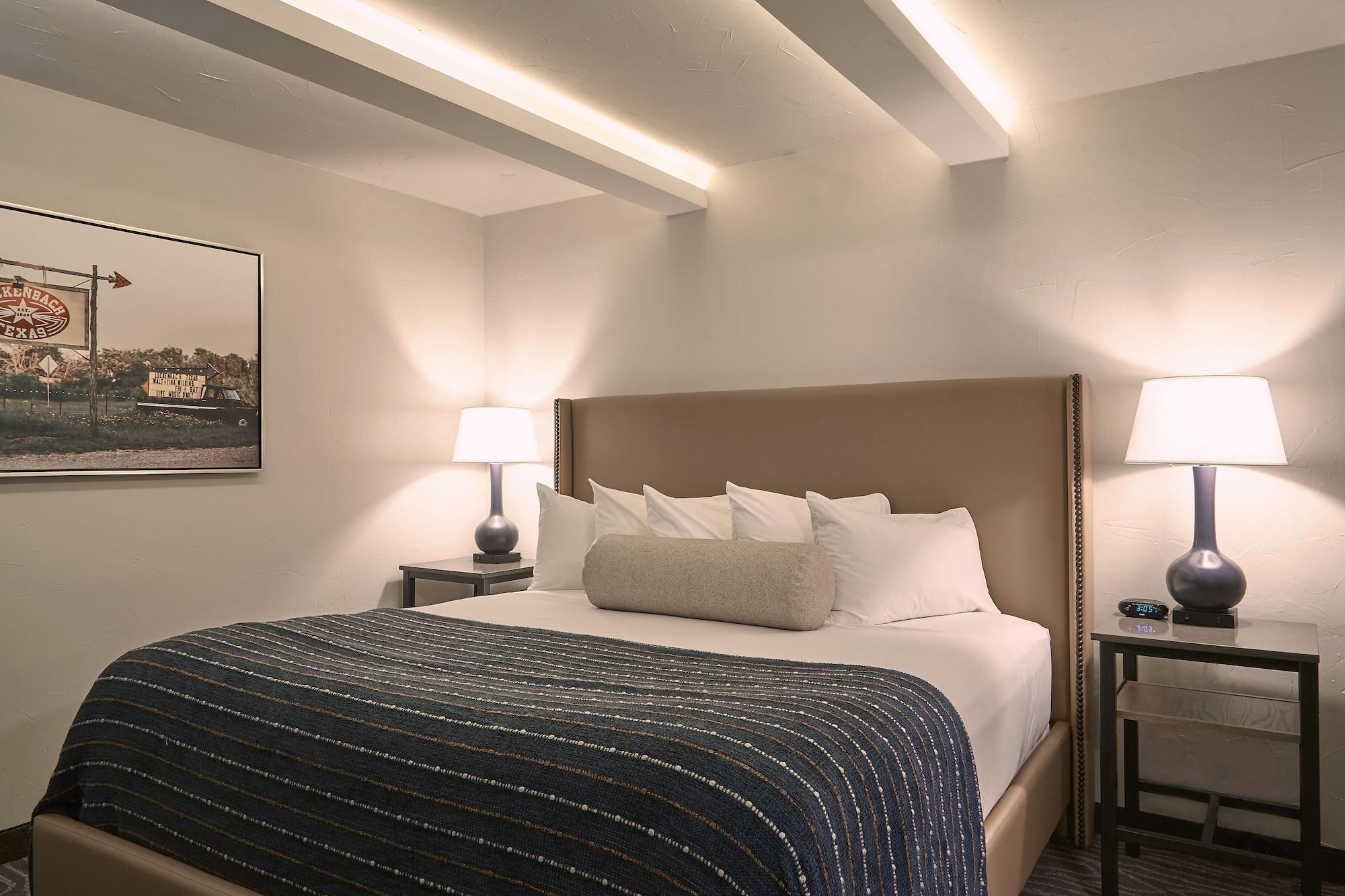 Fredericksburg Inn And Suites Extérieur photo